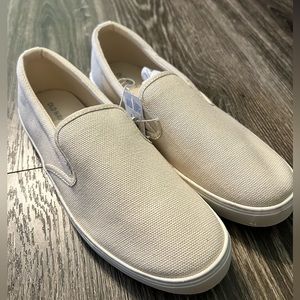 Old Navy Canvas Shoes- 9